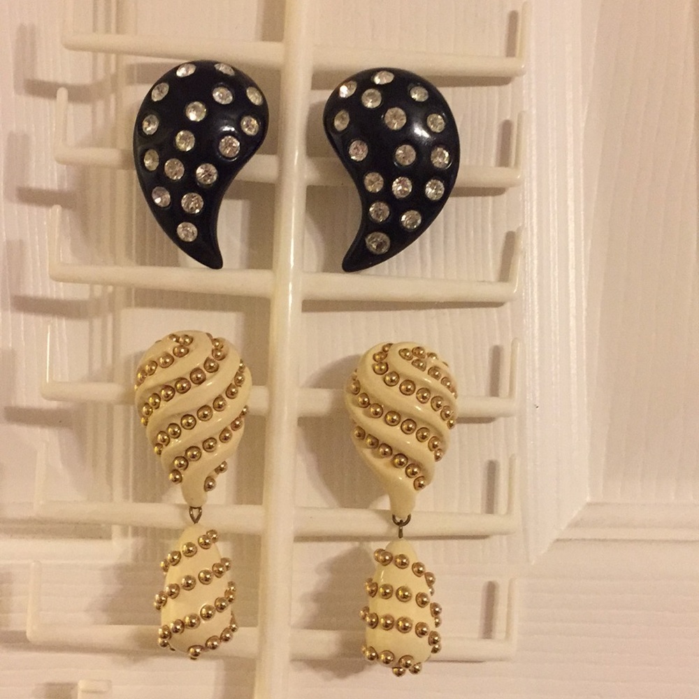 Vintage 80s clip earrings